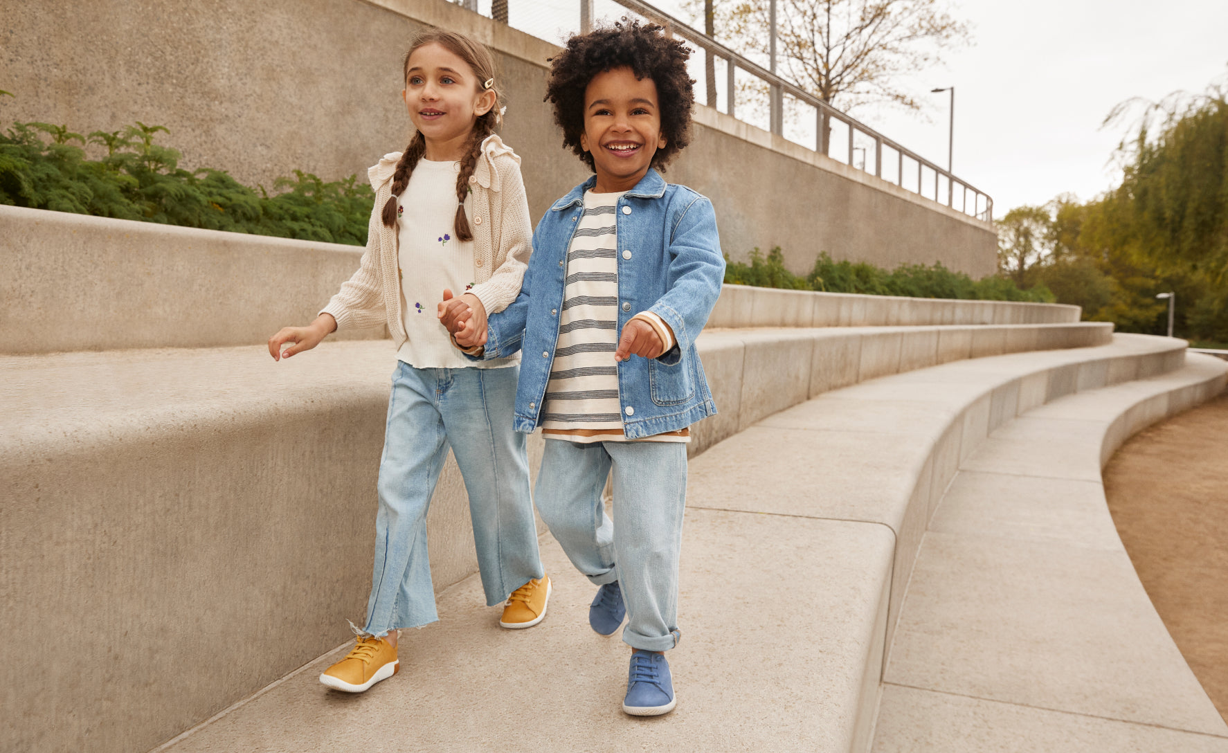Keen Big Kids' KNX Leather Sneaker | Martini Olive/Evening Primrose